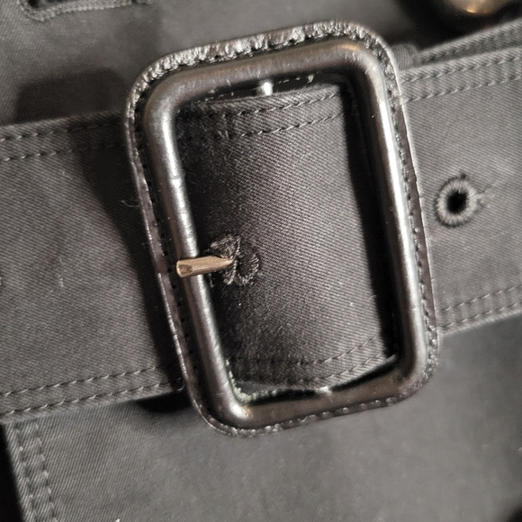 Burberry trench coat with movable vest - Picture 8 of 15